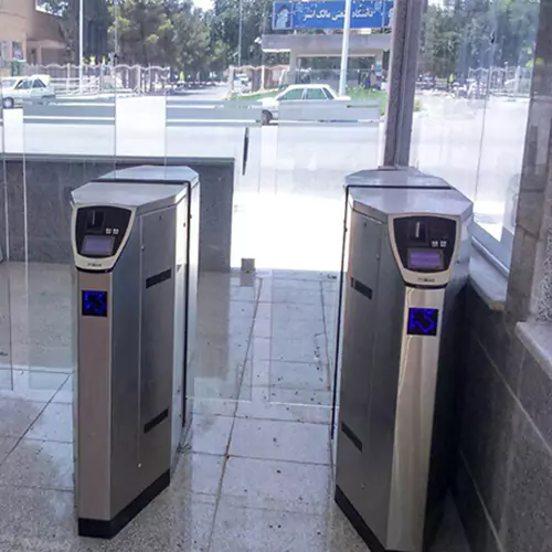 گیت کنترل تردد فرودگاهی